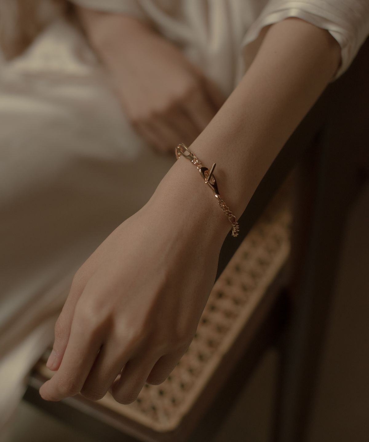노비스도쿄(NOVICE TOKYO) 뉘앙스 맨틀 체인 팔찌 Nuance Mantel Chain Bracelet / Gold