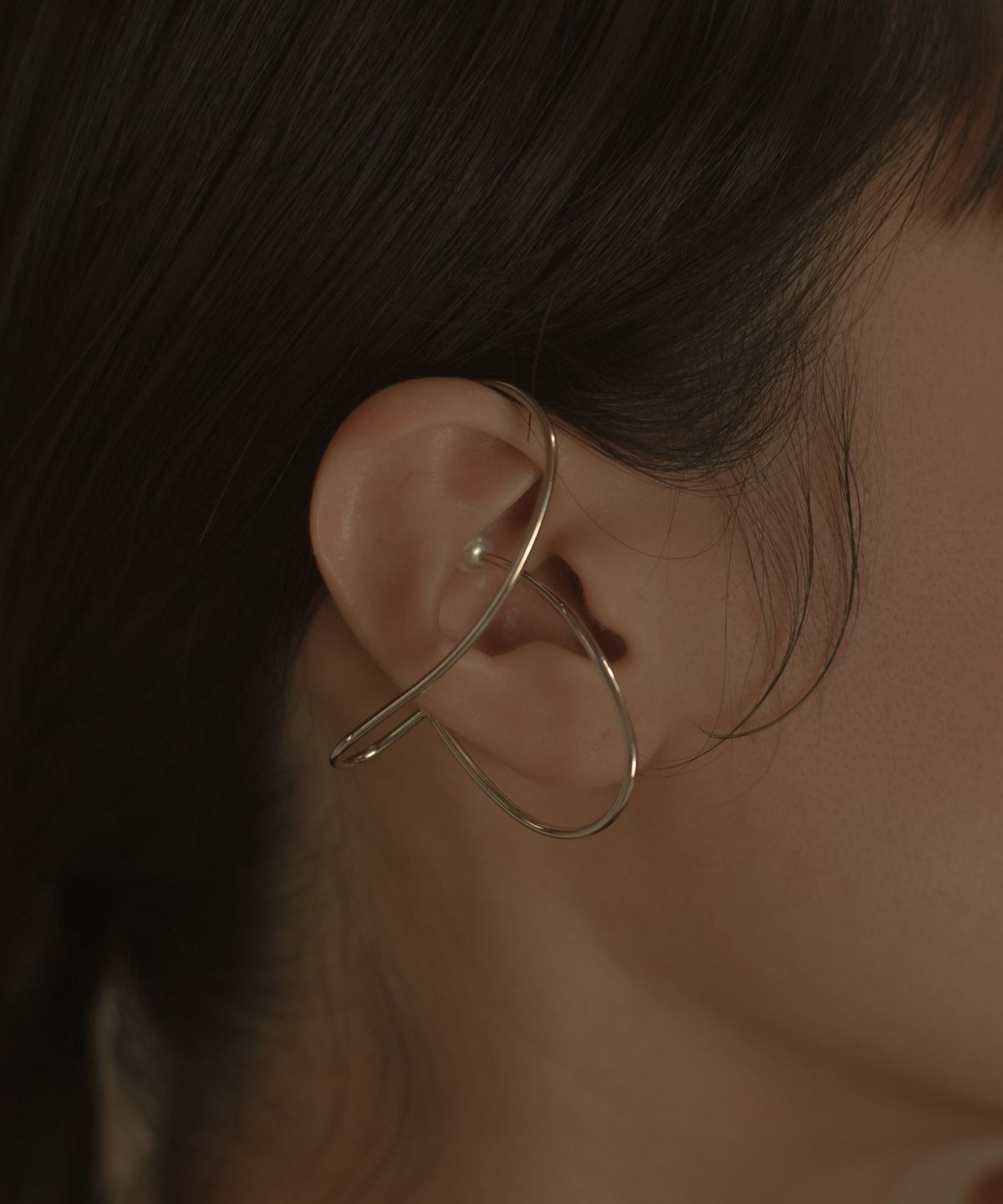 노비스도쿄(NOVICE TOKYO) 궤도 진주 이어커프 Orbit Pearl Ear Cuff / Silver