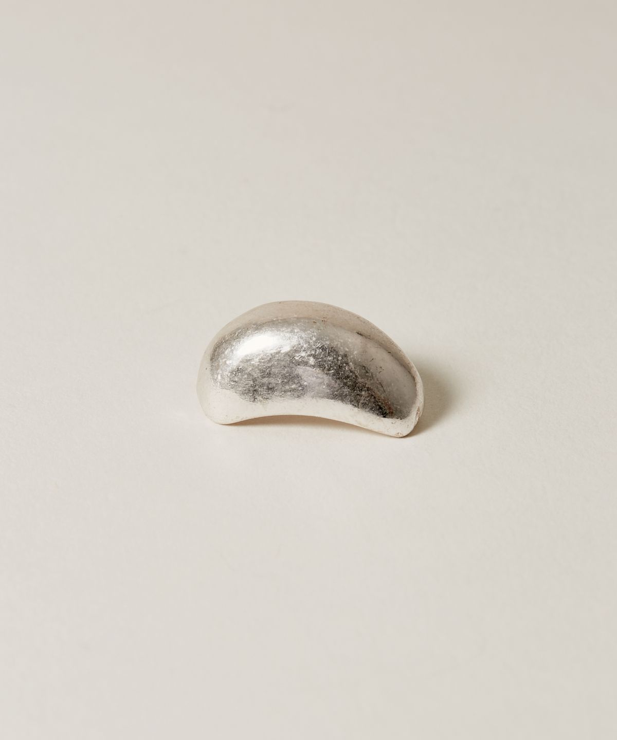 노비스도쿄(NOVICE TOKYO) 빈티지 캡 피어스 Vintage Cap Pierce / Silver