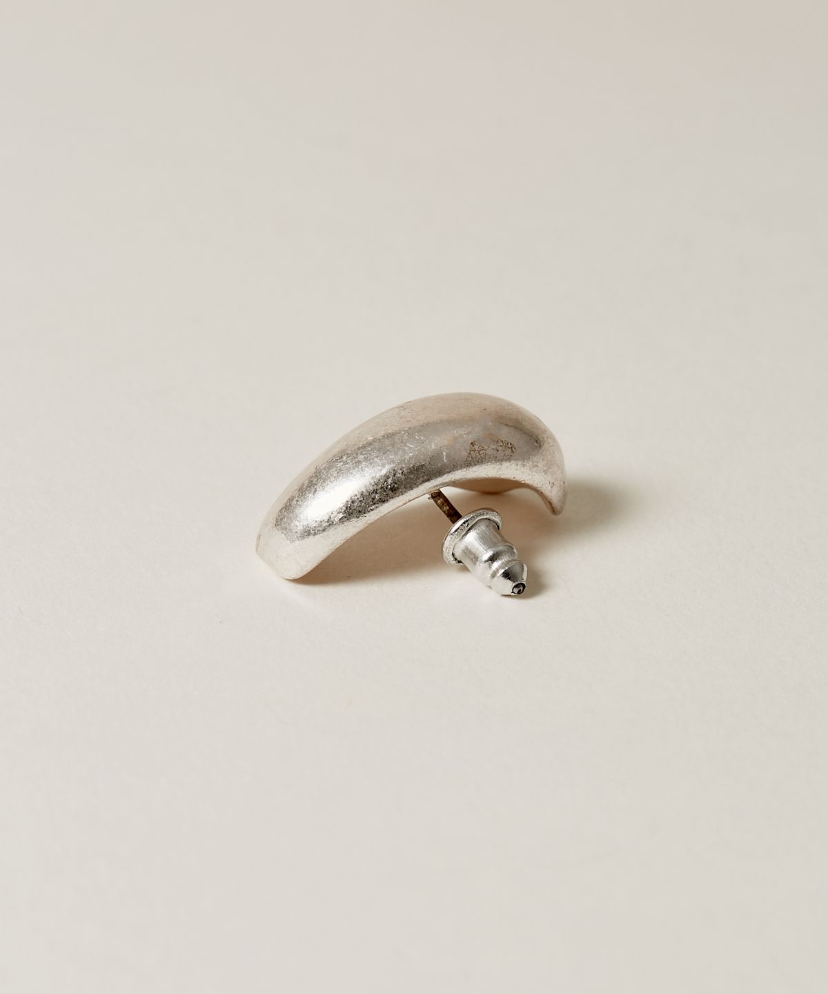 노비스도쿄(NOVICE TOKYO) 빈티지 캡 피어스 Vintage Cap Pierce / Silver