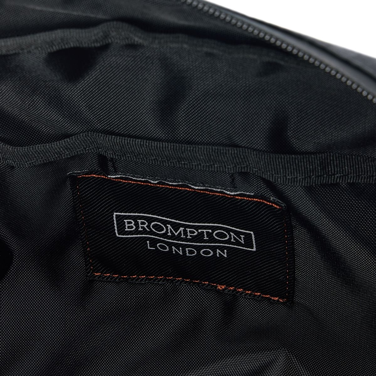 브롬톤 런던(BROMPTON LONDON) 6-SHAPED RING DETAIL CROSS BAG - BLACK (P255ACR110)