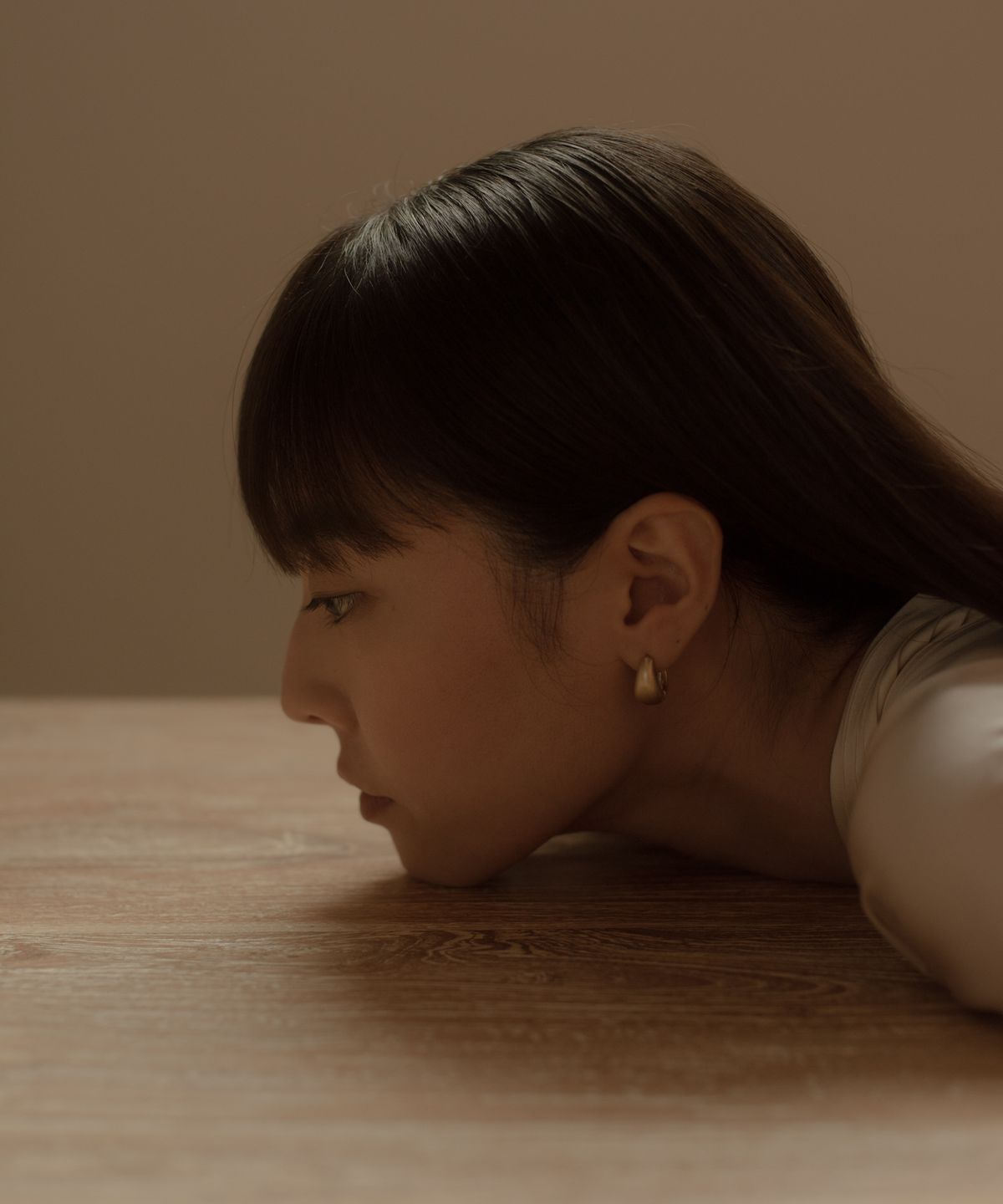 노비스도쿄(NOVICE TOKYO) 빈티지 컴팩트 타원 피어스 Vintage Compact Oval Pierce / Gold