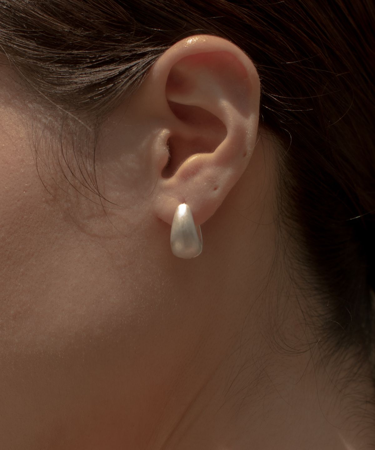 노비스도쿄(NOVICE TOKYO) 빈티지 컴팩트 타원 피어스 Vintage Compact Oval Pierce / Silver