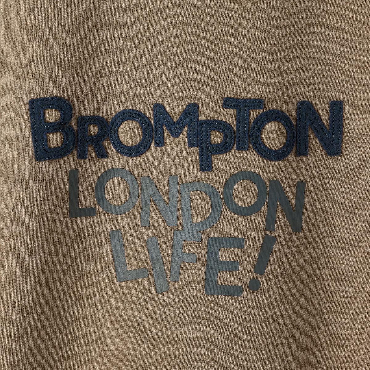 브롬톤 런던(BROMPTON LONDON) PIGMENT PRINT SWEATSHIRT - BROWN (P253USW430)