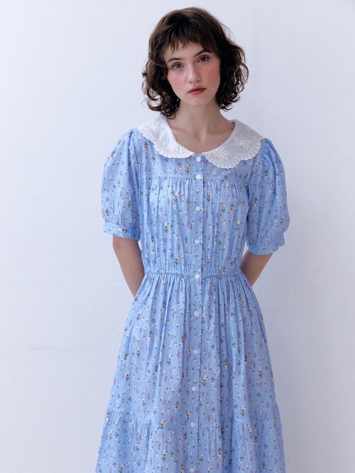 패브릭서울(FABRICSEOUL) Lace collar shirt Cancan dress