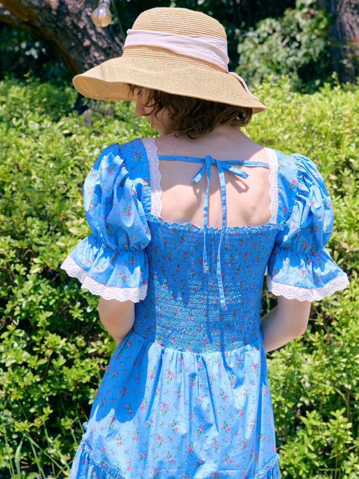 패브릭서울(FABRICSEOUL) Bouquet Smoke Cancan Dress