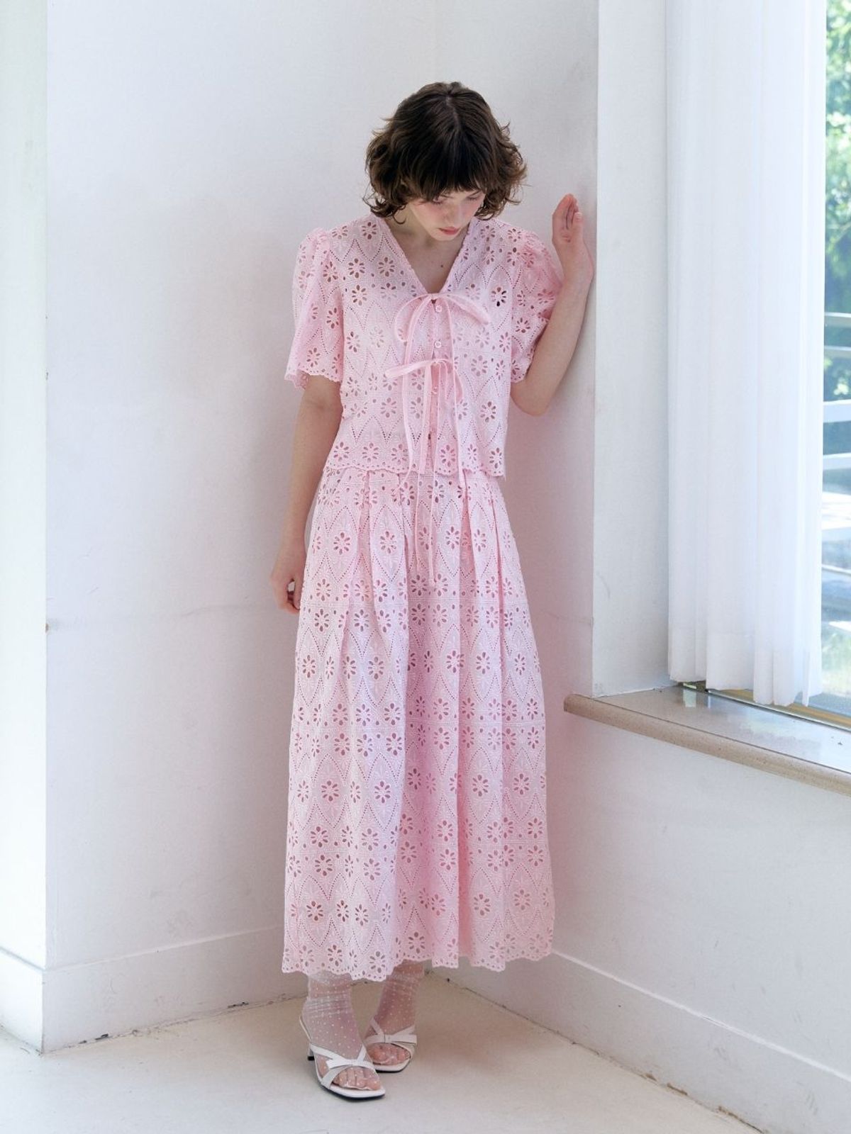 패브릭서울(FABRICSEOUL) French embroidered lace skirt
