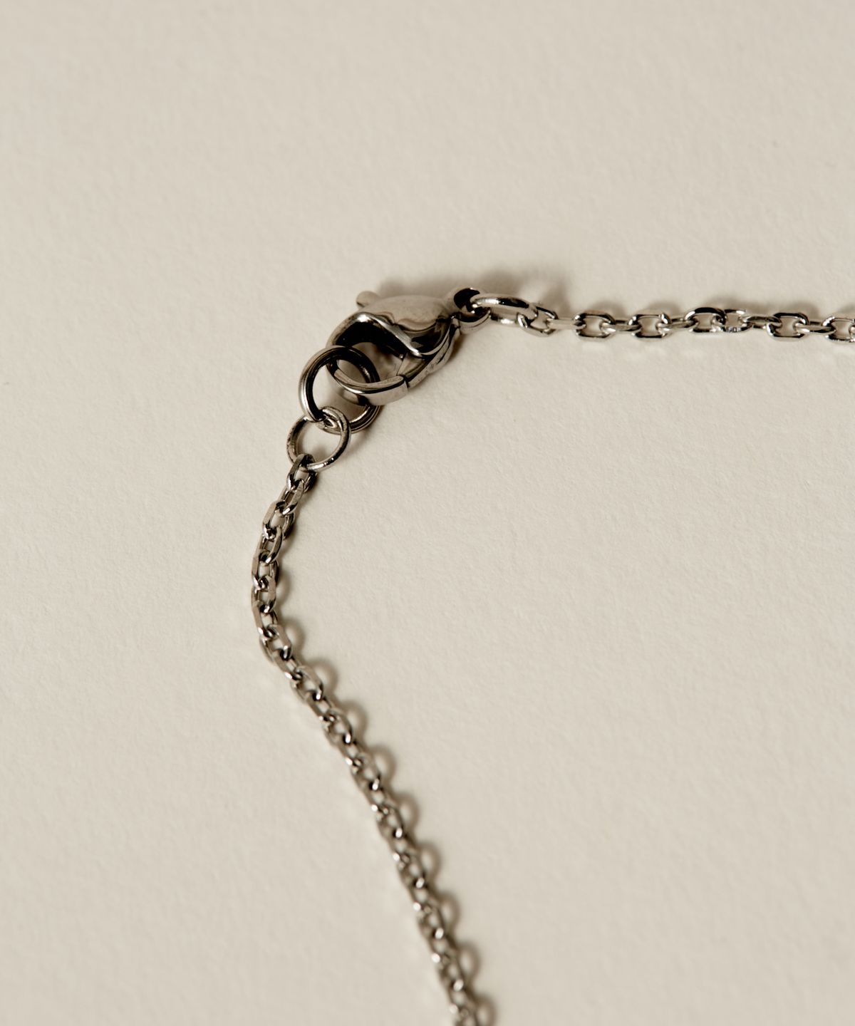 노비스도쿄(NOVICE TOKYO) 드롭 진주 롱 목걸이 Drop Pearl Long Necklace［Stainless］/ Silver