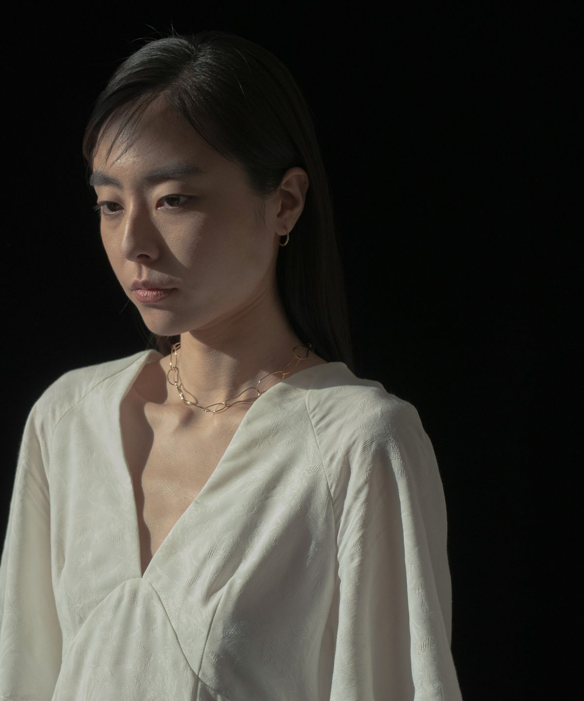 노비스도쿄(NOVICE TOKYO) 얇은 힌지 후프 피어스 Hinged Thin Hoop Pierce [Stainless] (3 Size) / Gold