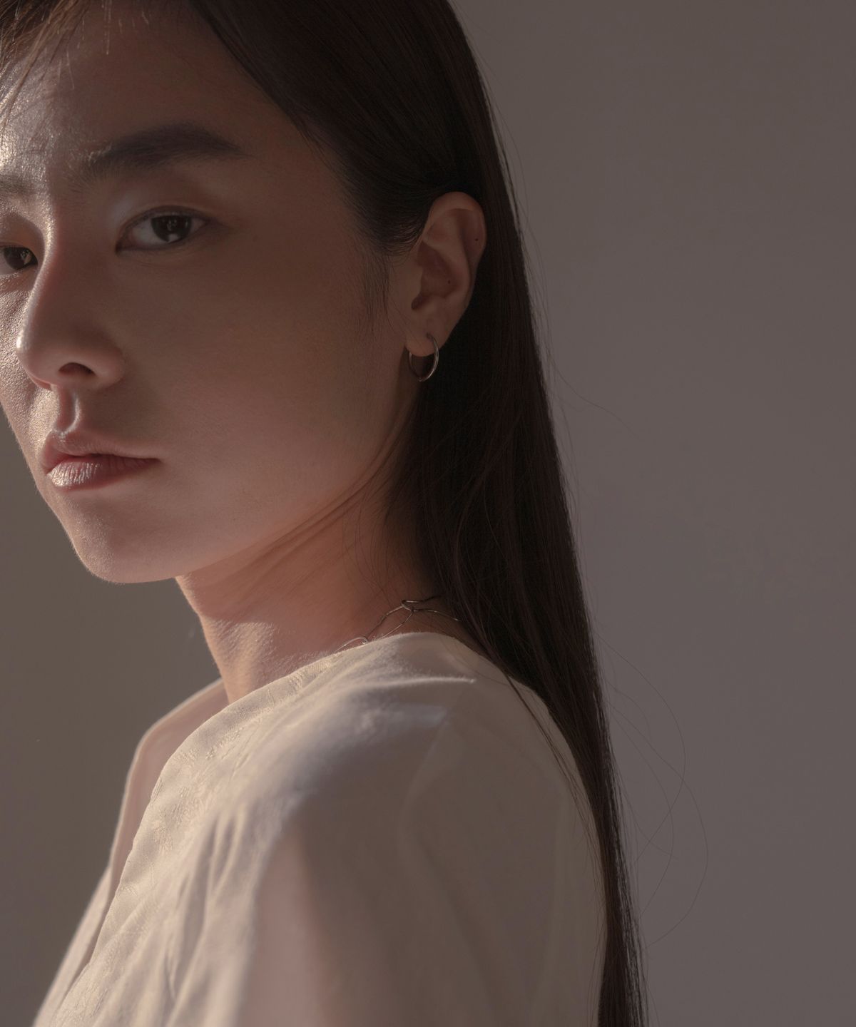 노비스도쿄(NOVICE TOKYO) 얇은 힌지 후프 피어스 Hinged Thin Hoop Pierce [Stainless] (3 Size) / Silver