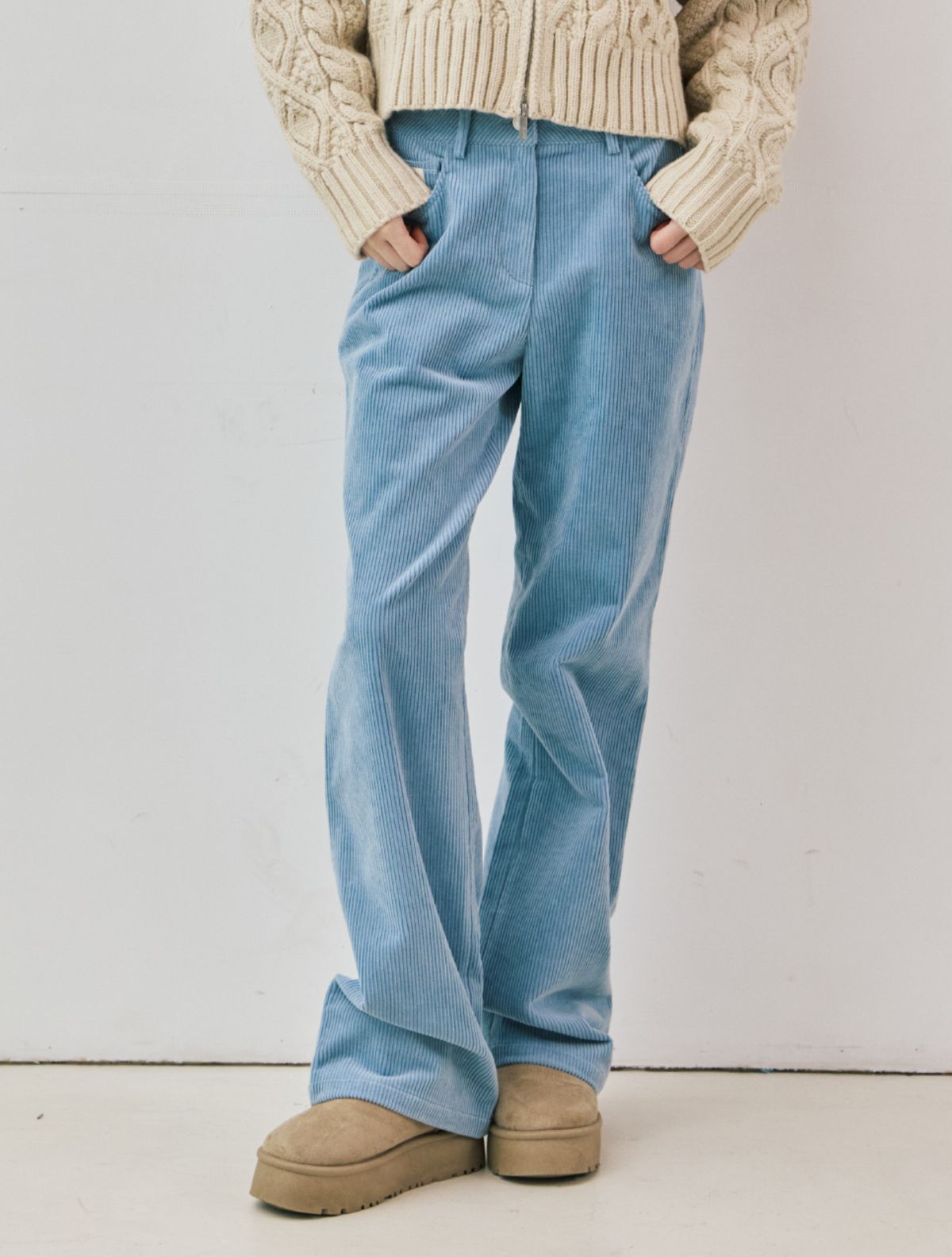 클루니(CLUNY) 8-Wale Straight Corduroy Pants - sora