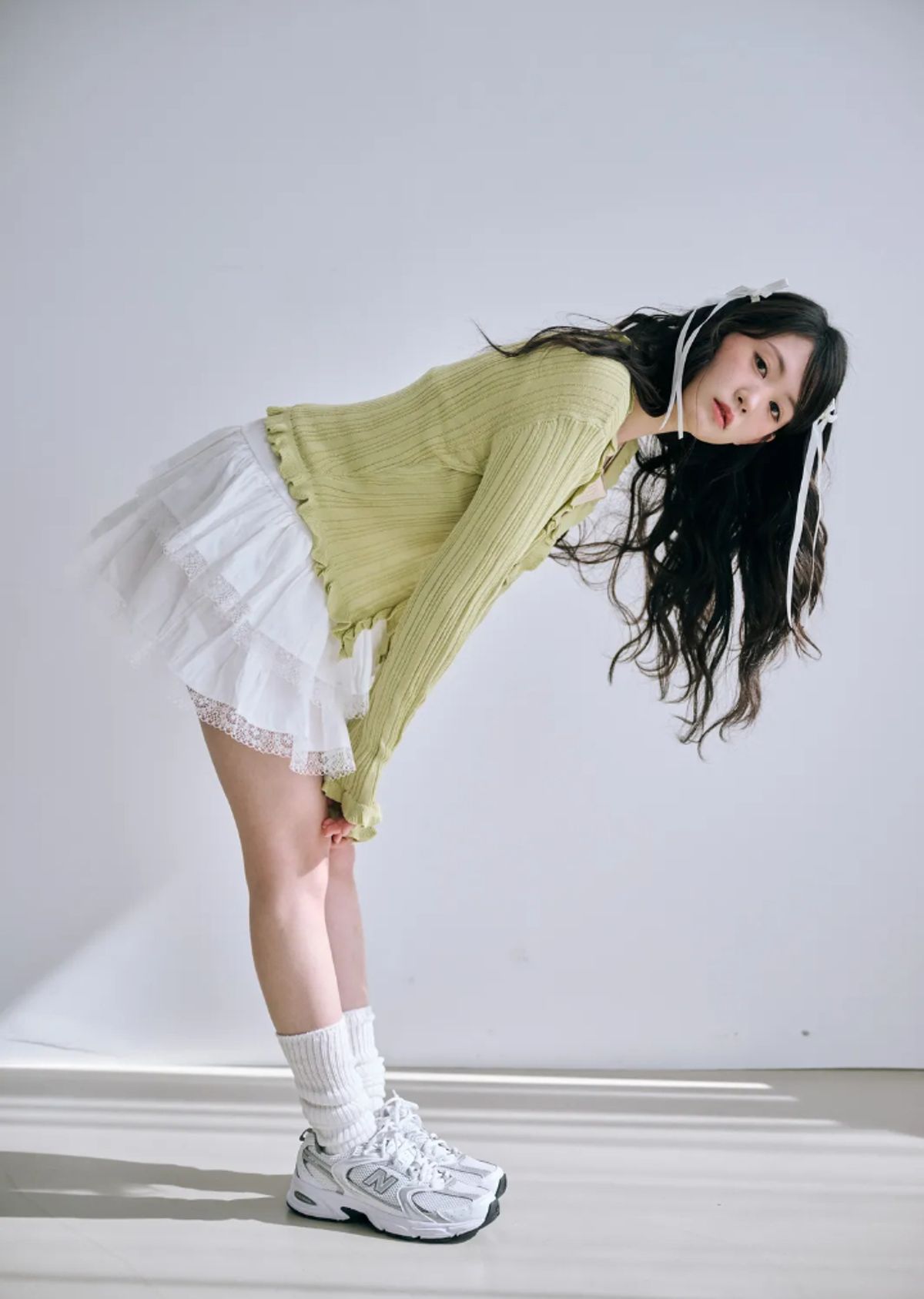 바이서우(BYSEOWOO) 로사 프릴 가디건 (Lime)