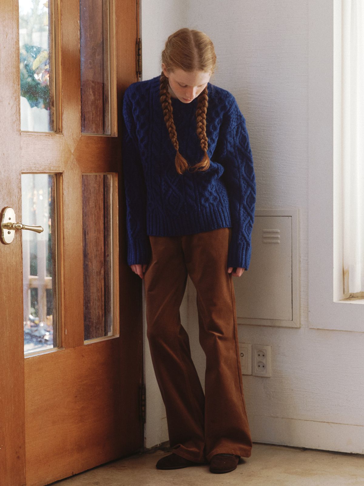 클루니(CLUNY) 16-Wale Semi Bootscut Corduroy Pants - brown