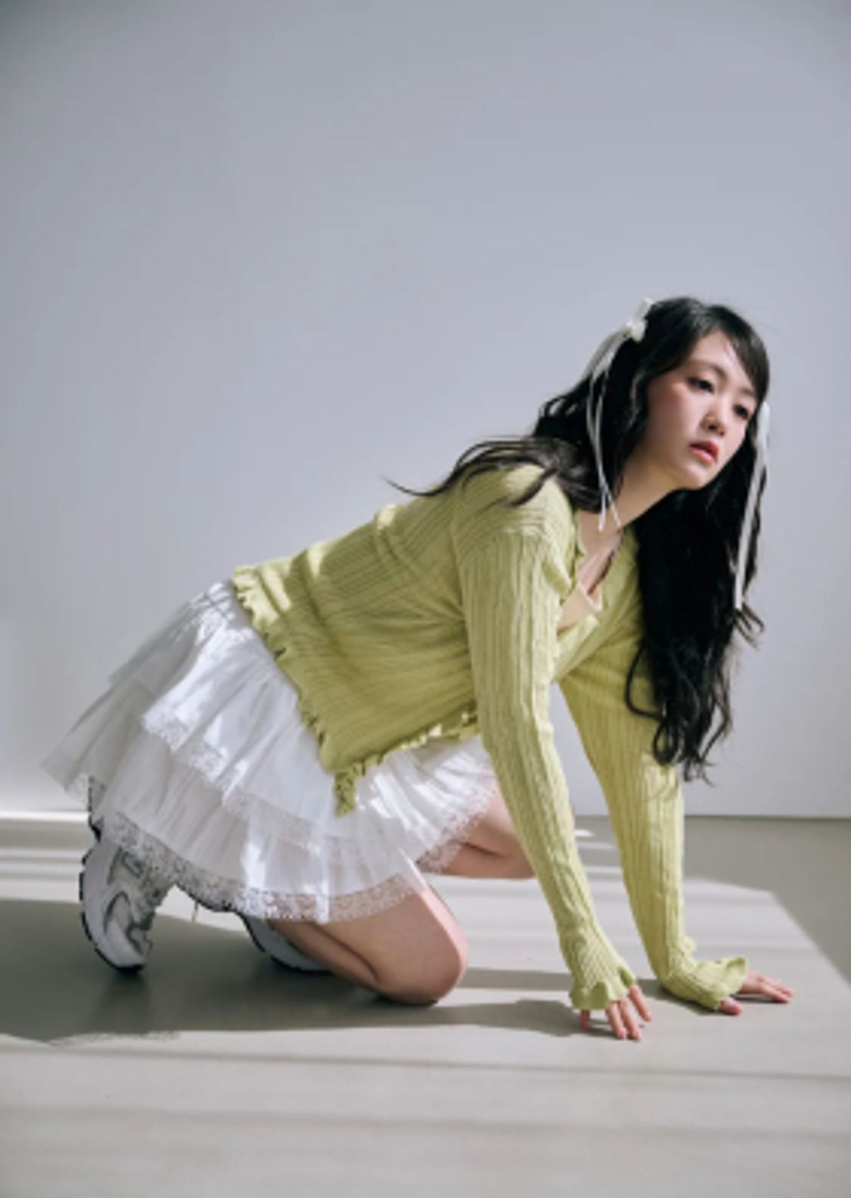바이서우(BYSEOWOO) 로사 프릴 가디건