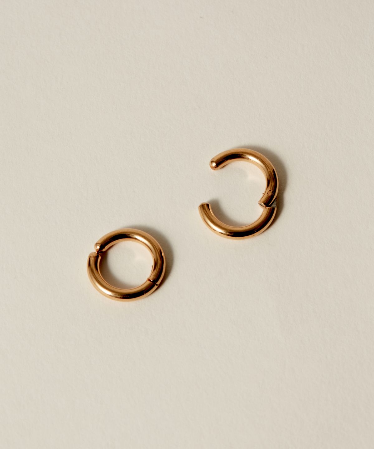 노비스도쿄(NOVICE TOKYO) 오픈 후프 이어 커프 Open Hoop Ear Cuff［Stainless］ / Gold