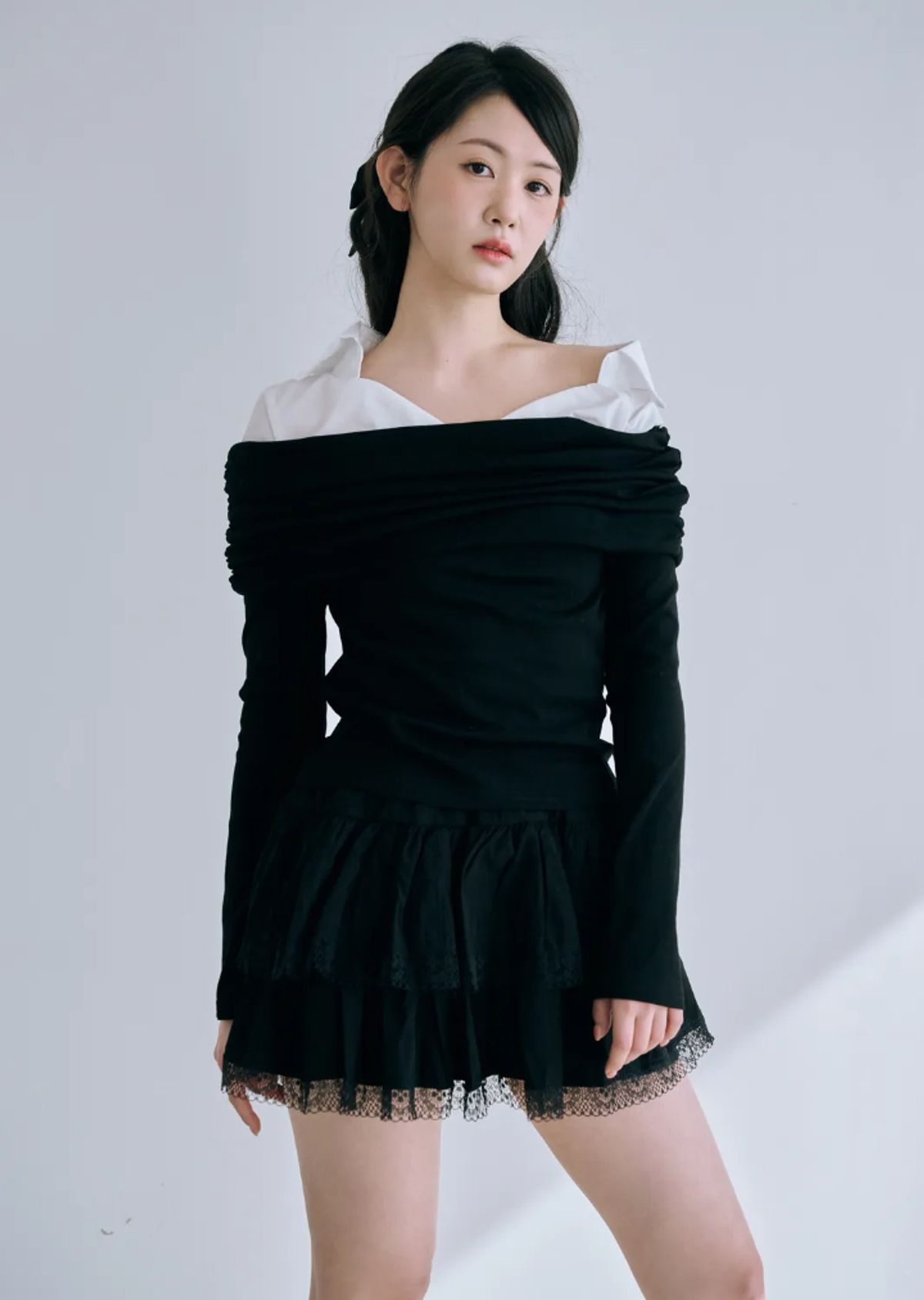 바이서우(BYSEOWOO) 제시카 오프숄더 배색 탑 (그레이)