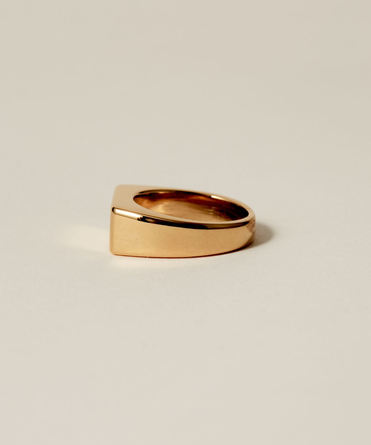 노비스도쿄(NOVICE TOKYO) 사각 인장 반지 Rectangle Signet Ring [Stainless] / Gold