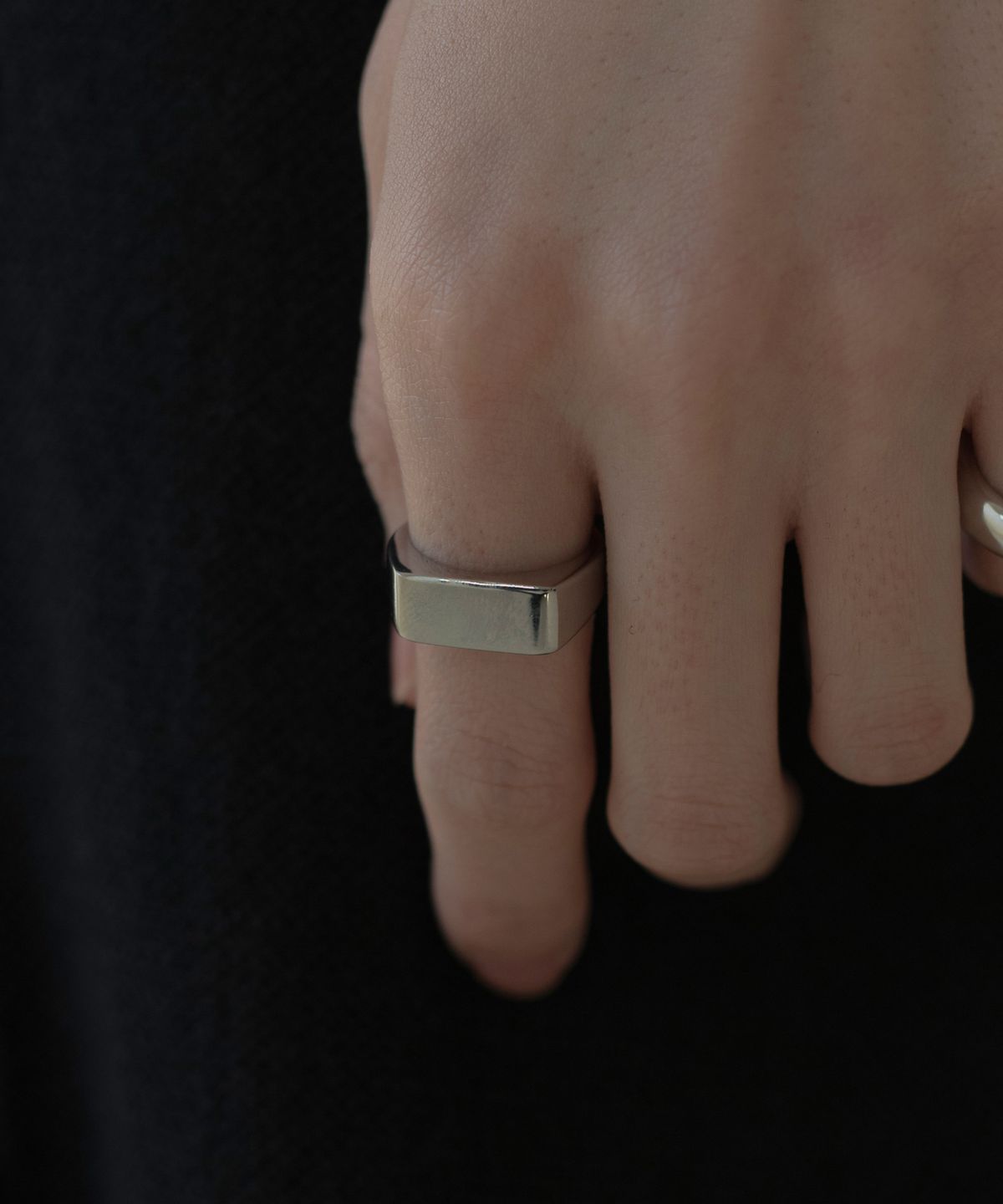 노비스도쿄(NOVICE TOKYO) 사각 인장 반지 Rectangle Signet Ring [Stainless] / Silver