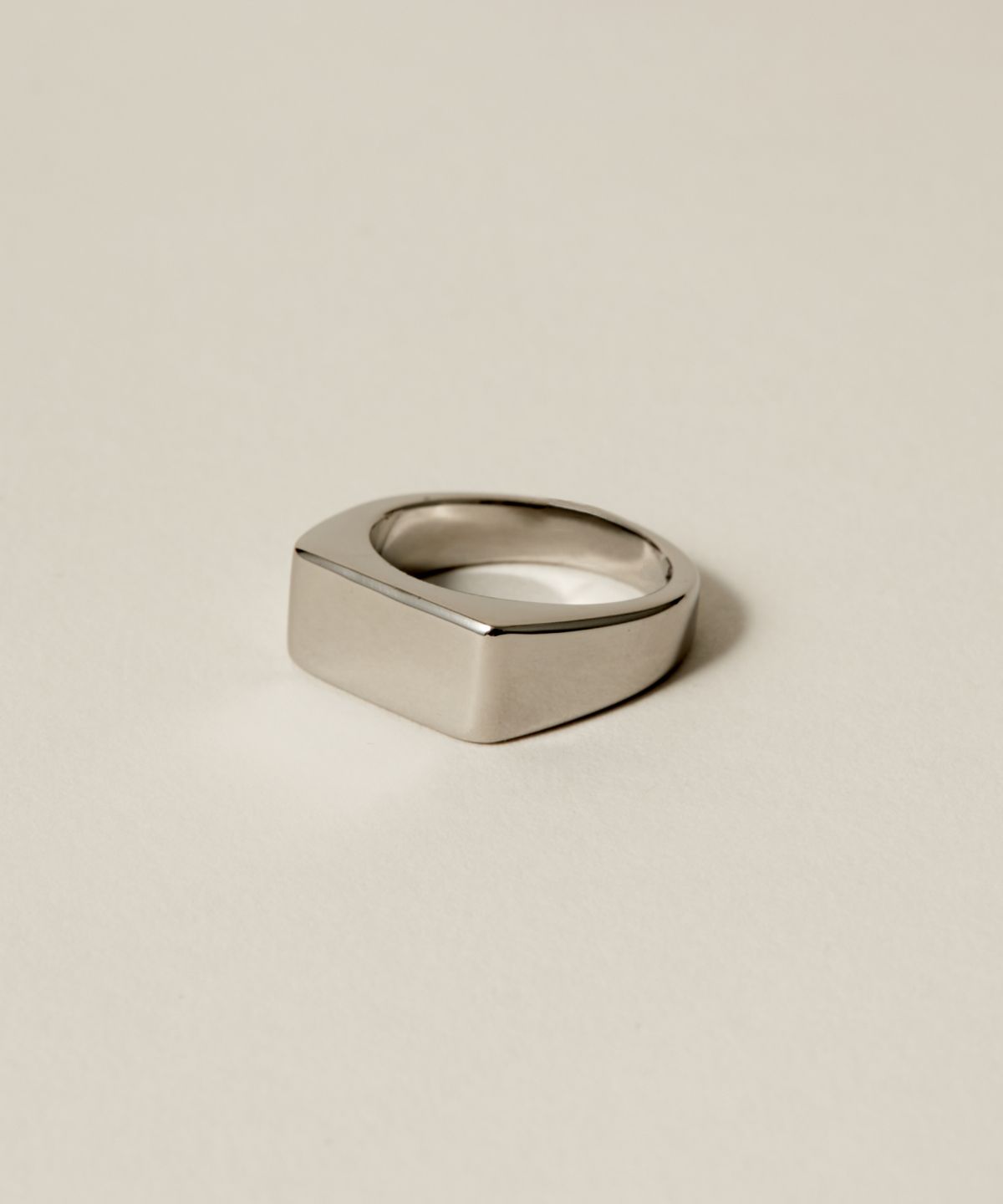 노비스도쿄(NOVICE TOKYO) 사각 인장 반지 Rectangle Signet Ring [Stainless] / Silver