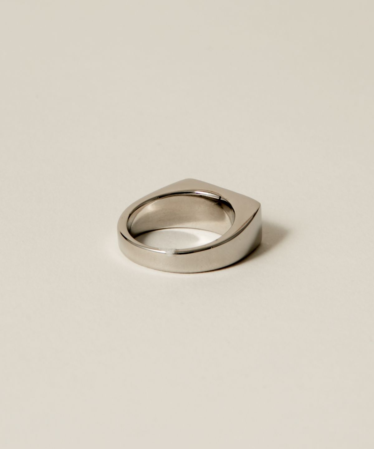 노비스도쿄(NOVICE TOKYO) 사각 인장 반지 Rectangle Signet Ring [Stainless] / Silver