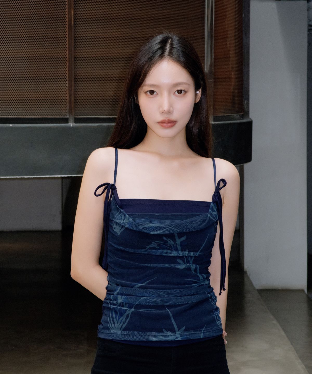 미미몽드(MIMI MONDE) 카울 메쉬 탑(네이비)