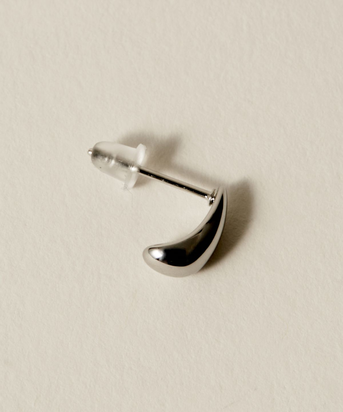 노비스도쿄(NOVICE TOKYO) 타이니 드롭 피어스 Tiny Drop Pierce [Stainless] / Silver