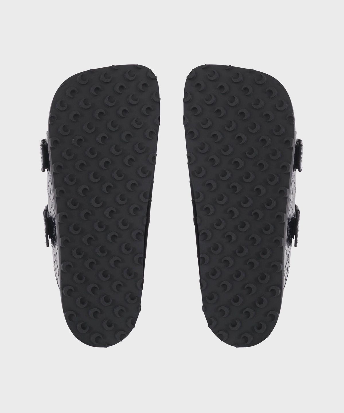 마린 세르(MARINE SERRE) (M) 맨즈 무노그램 엠보스드 레더 MS 슬라이드 블랙 MOONOGRAM EMBOSSED LEATHER MS SLIDE BK99 BLACK