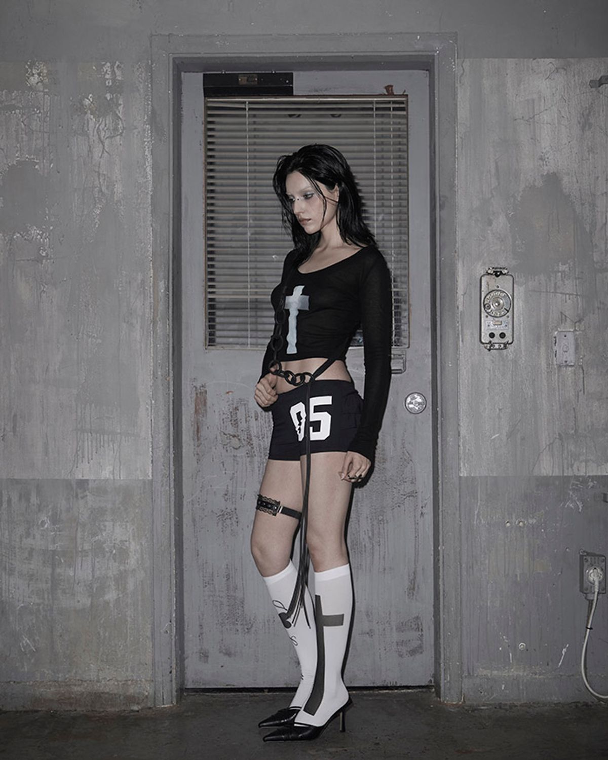쏘씨(SAUCY) Glint cross T (Black)