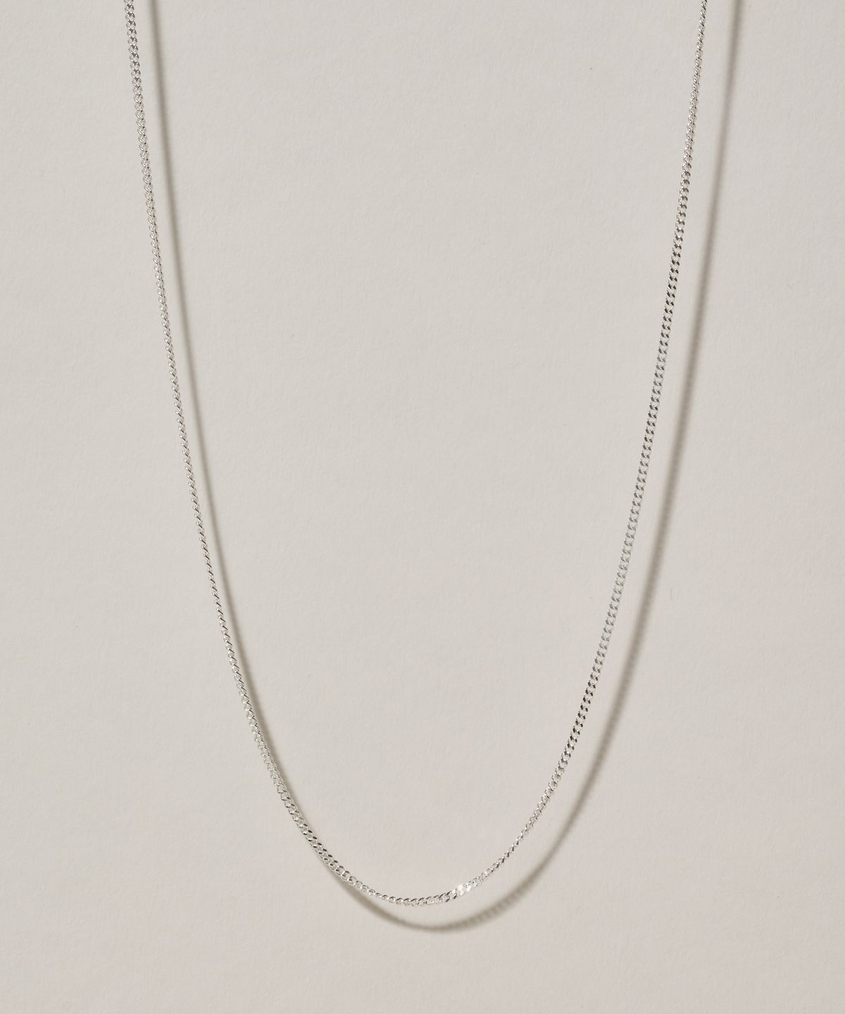 노비스도쿄(NOVICE TOKYO) 얇은 곡선 체인 목걸이 Thin Curb Chain Necklace [Silver925](2 Size) / Silver
