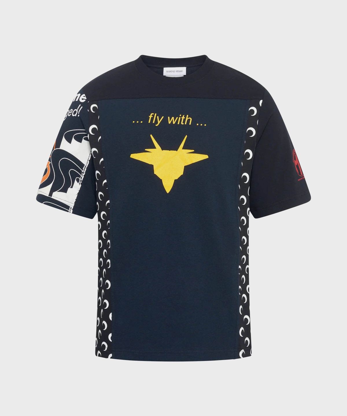 마린 세르(MARINE SERRE) (M) 리제너레이티드 그래픽 레귤러 핏 티셔츠 블랙 REGENERATED GRAPHIC T-SHIRTS REGULAR FIT T-SHIRT BK99 BLACK