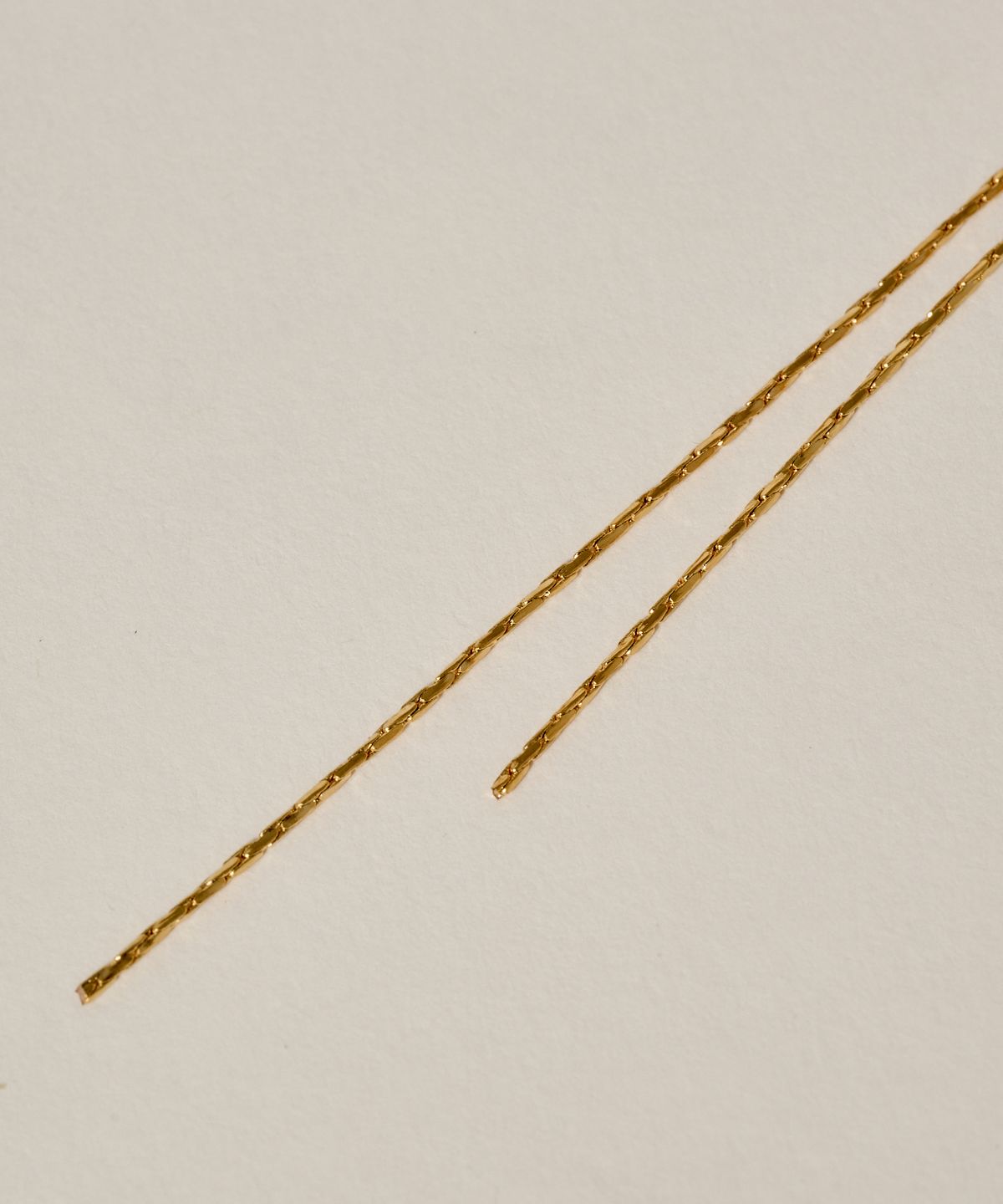노비스도쿄(NOVICE TOKYO) 바로크 진주 체인 귀걸이 Baroque Pearl Chain Earring / Gold