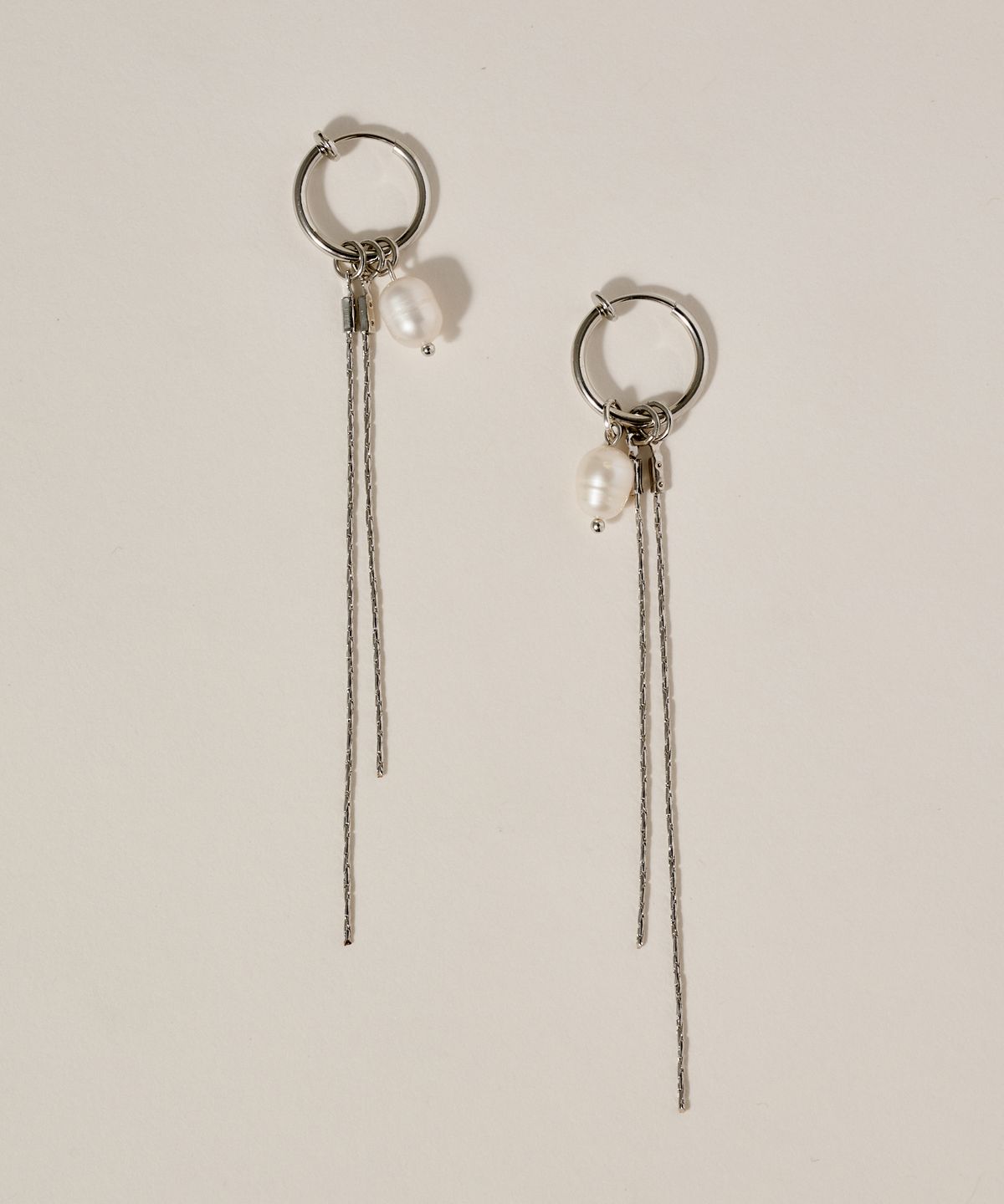노비스도쿄(NOVICE TOKYO) 바로크 진주 체인 귀걸이 Baroque Pearl Chain Earring / Silver