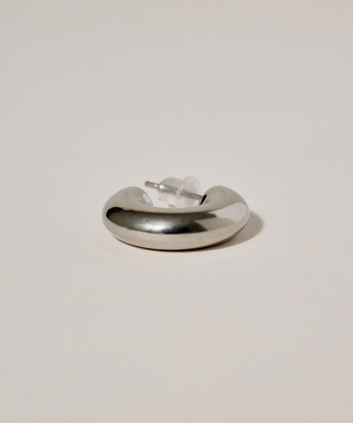 노비스도쿄(NOVICE TOKYO) 청키 후프 피어스 Chunky Hoop Pierce［Stainless］ / Silver