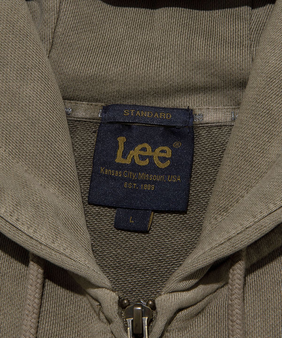 리(LEE) 다이드 라벨 후드 집업 피그먼트 브라운
