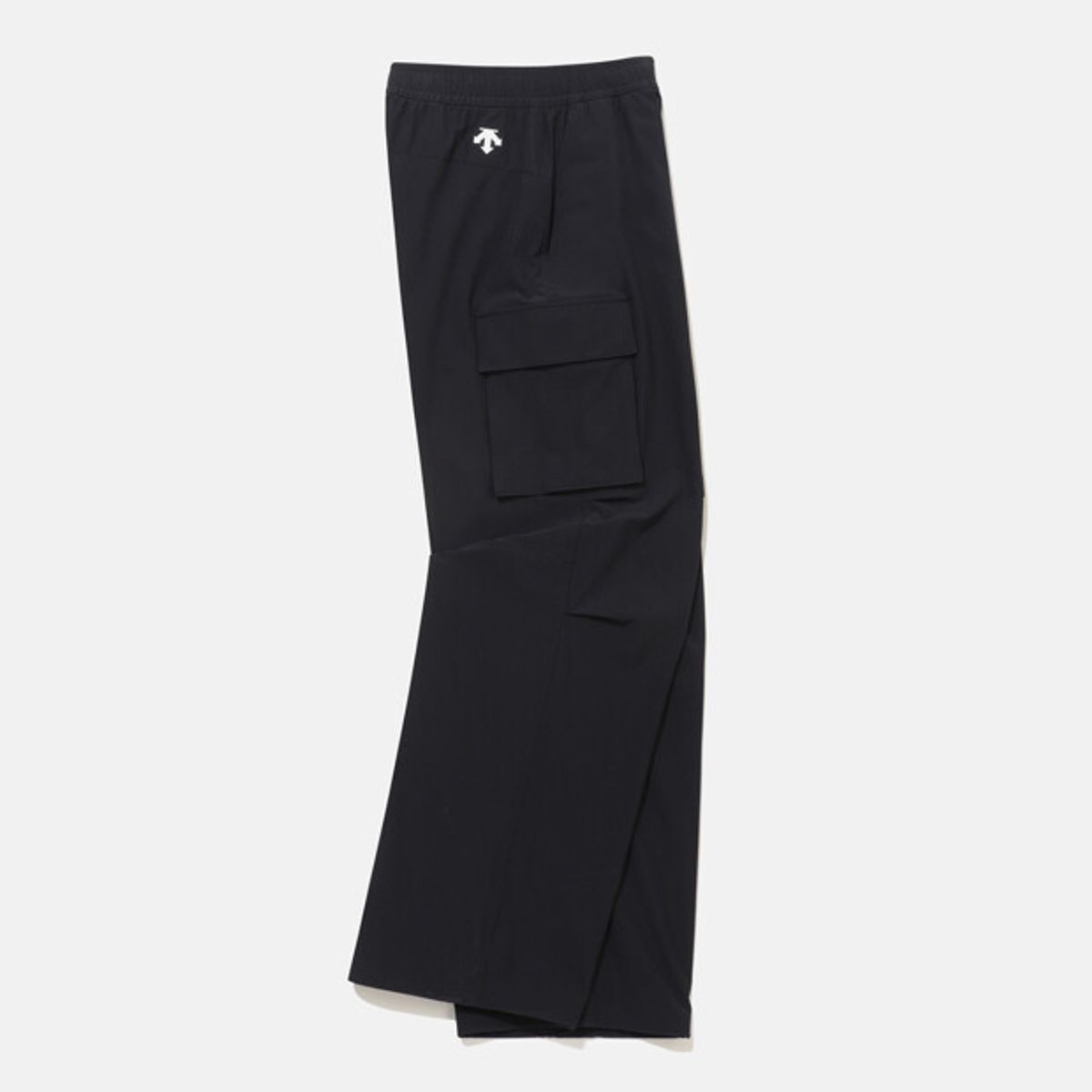 데상트(DESCENTE) 파라슈트 우븐 팬츠 블랙(SQ323UPT82)