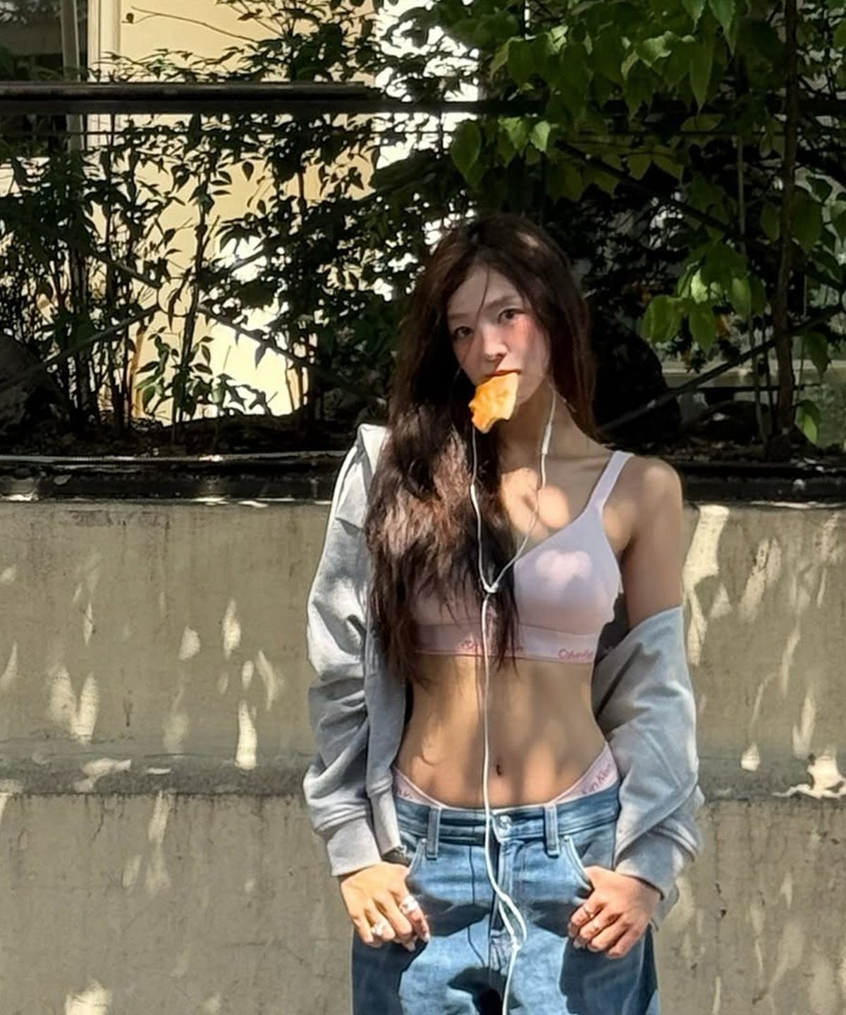캘빈클라인 진(CALVIN KLEIN JEANS) 여성 아카이브 로고 프렌치 테리 후드집업 47B237G P77