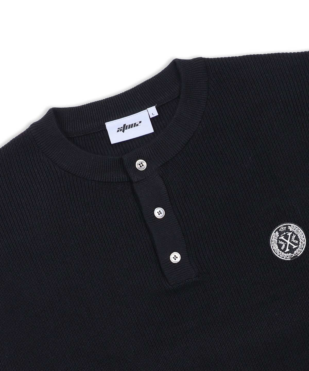 엑스톤즈(XTONZ) XTK166 루즈핏 헨리넥 풀오버 니트 (BLACK)
