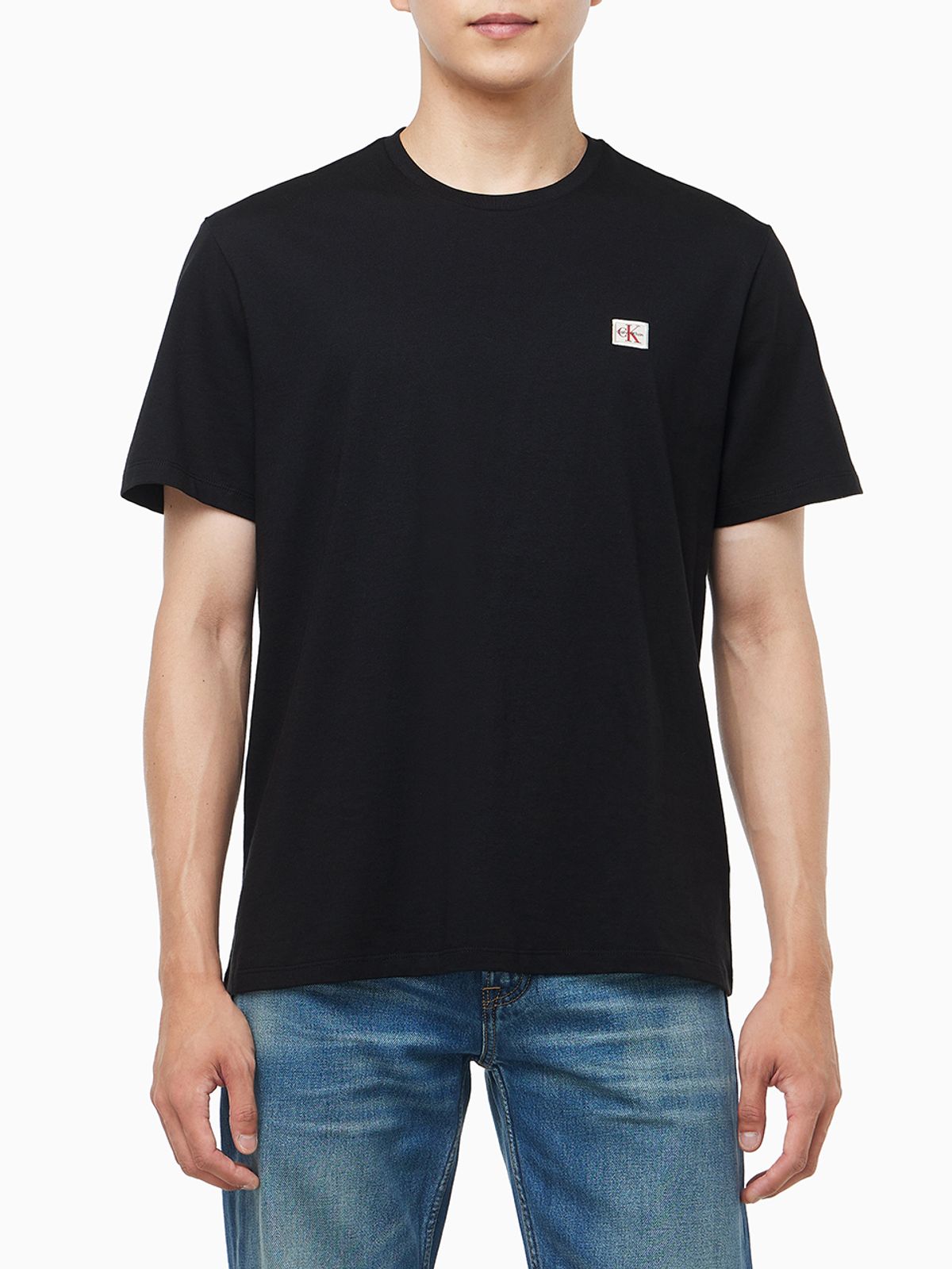 캘빈클라인 진(CALVIN KLEIN JEANS) 클래식핏 뱃지 로고 반팔 티셔츠 4RC272G UB1