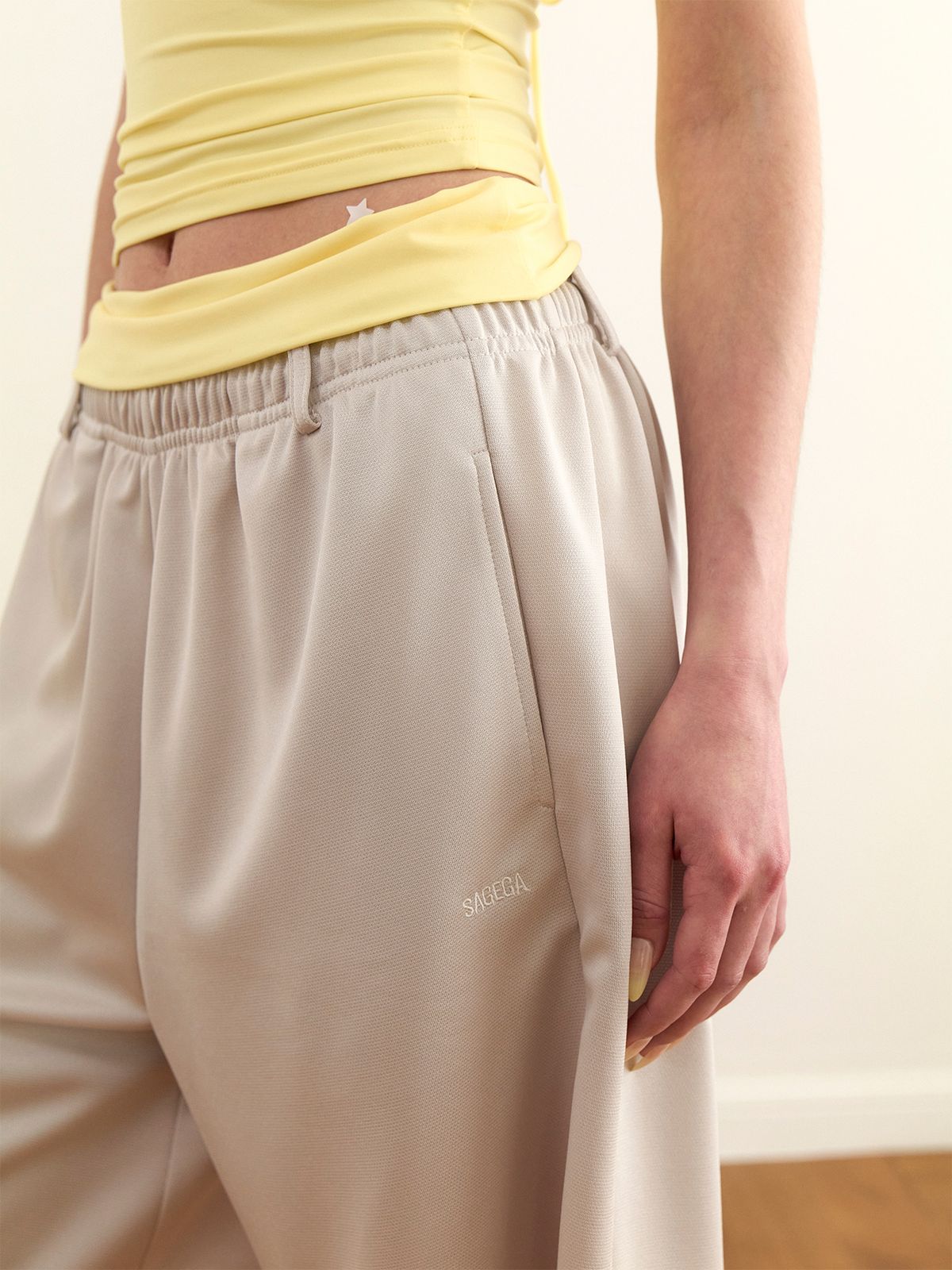 세이지가(SAGEGA) Jersey Bermuda Pants (Light Beige)