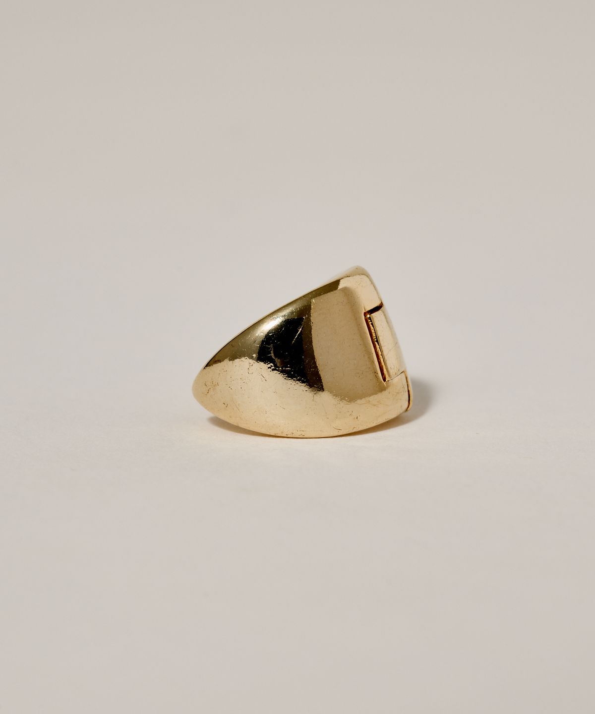 노비스도쿄(NOVICE TOKYO) 힌지 삼각 피어스 Hinged Triangle Pierce / Gold