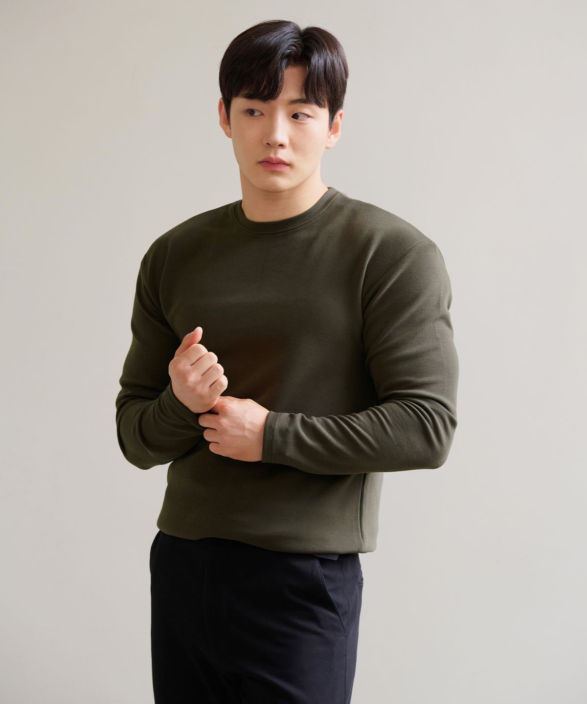 핵쿨남(HECKCOOLNAM) 쫀득 고급원단 어깨넓어보이는 남자 머슬핏 긴팔 티셔츠