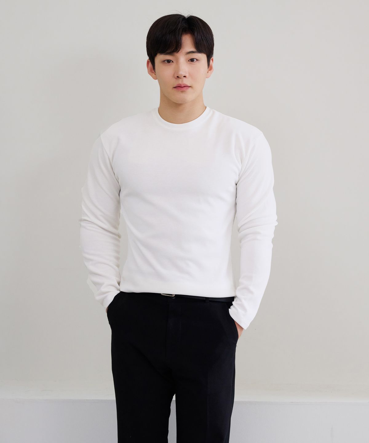 핵쿨남(HECKCOOLNAM) 쫀득 고급원단 어깨넓어보이는 남자 머슬핏 긴팔 티셔츠