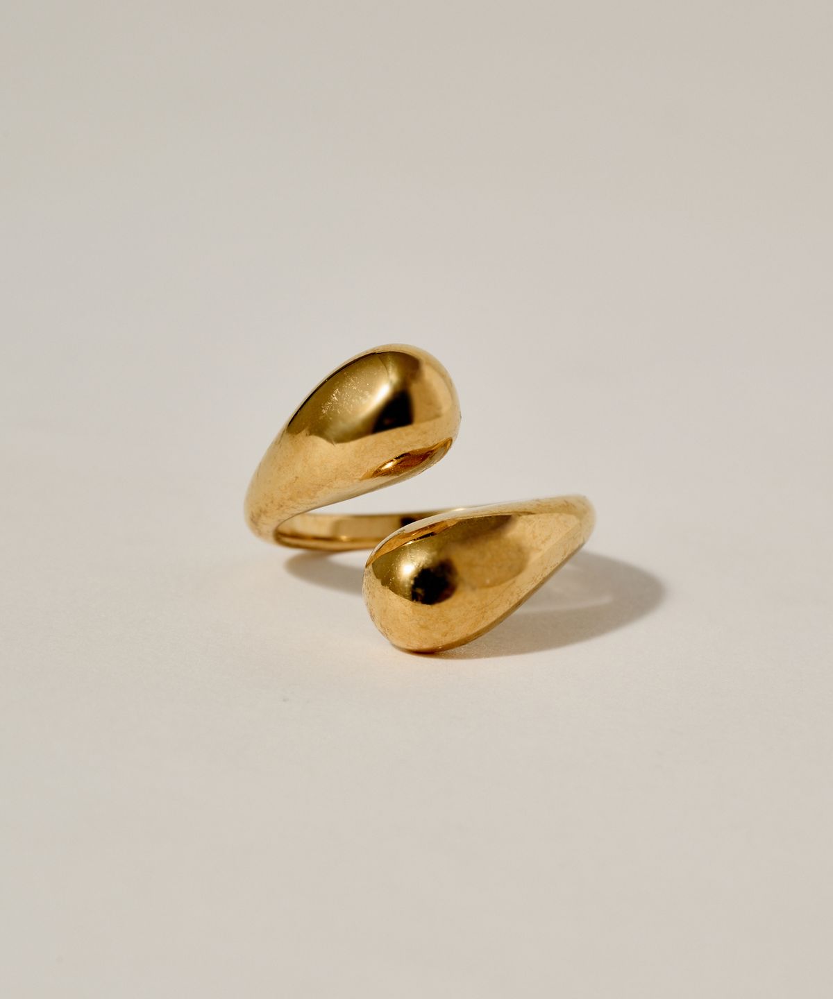 노비스도쿄(NOVICE TOKYO) 허그 링 Hug Ring［Stainless］/ Gold