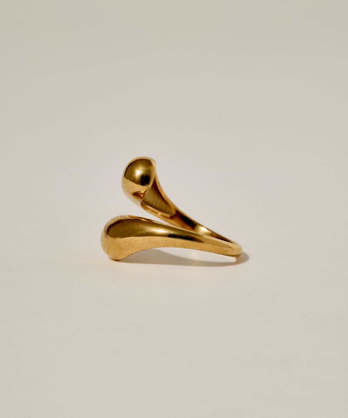 노비스도쿄(NOVICE TOKYO) 허그 링 Hug Ring［Stainless］/ Gold