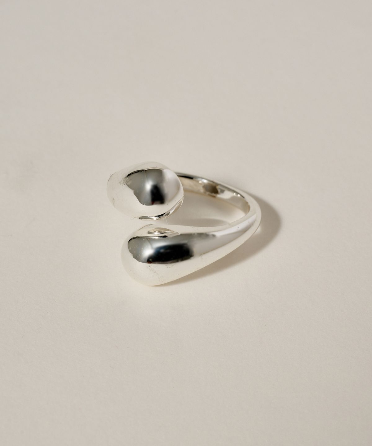 노비스도쿄(NOVICE TOKYO) 허그 링 Hug Ring［Stainless］/ Silver