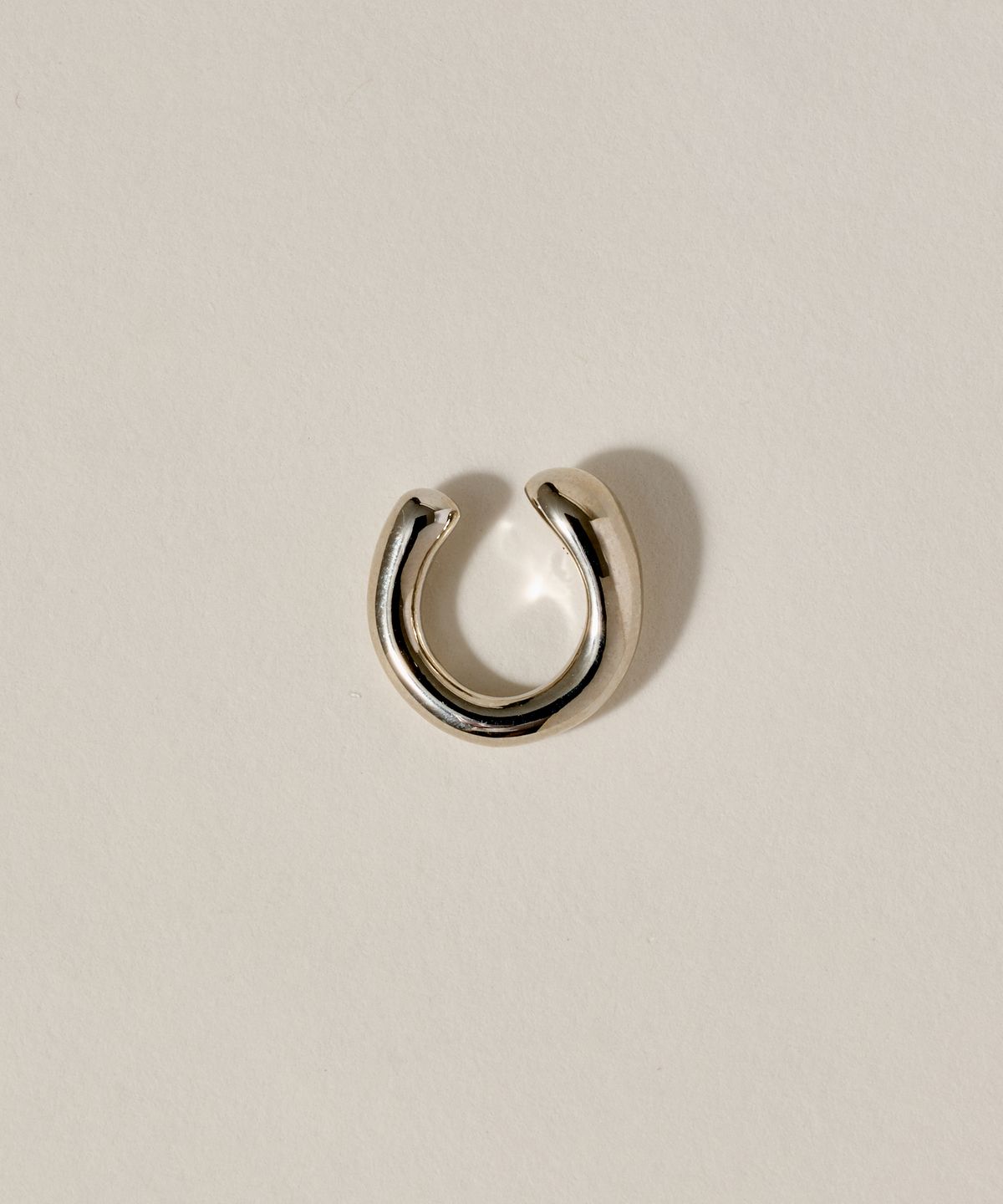 노비스도쿄(NOVICE TOKYO) 미니 뉘앙스 이어 커프 Mini Nuance Ear Cuff / Silver