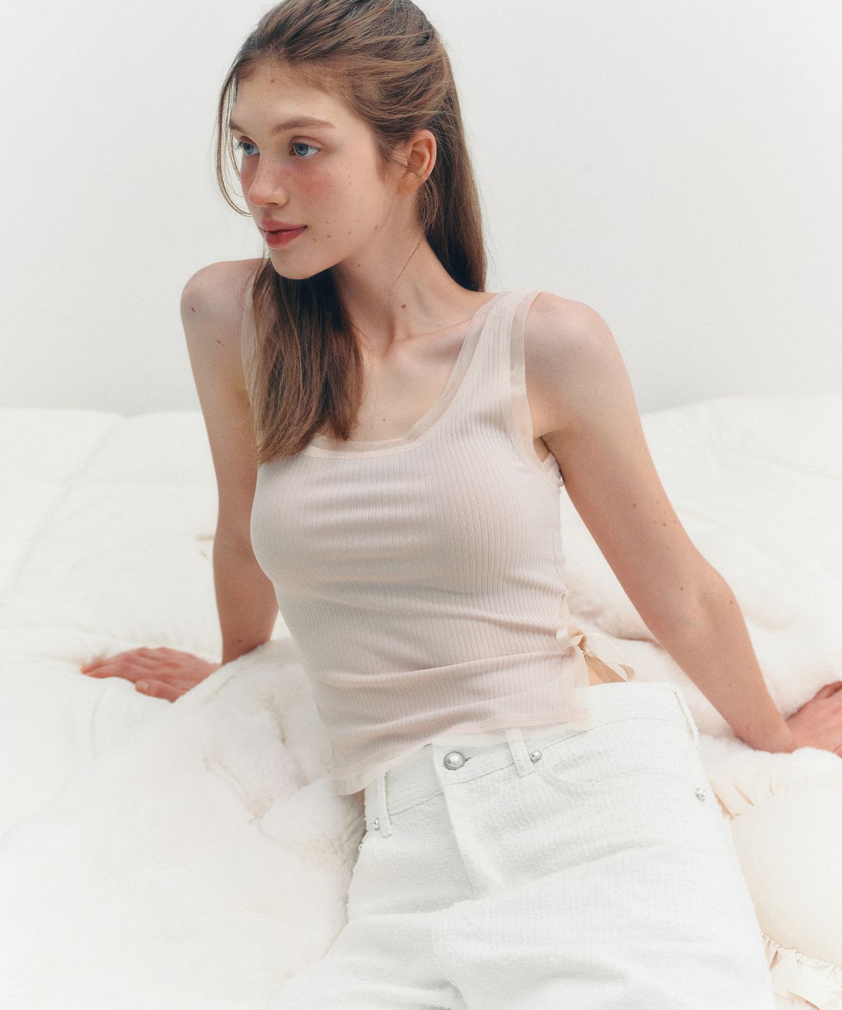 더티스(THETIS) MESH SATIN RIBBON SLEEVELESS SHIRT_TT5S217LP