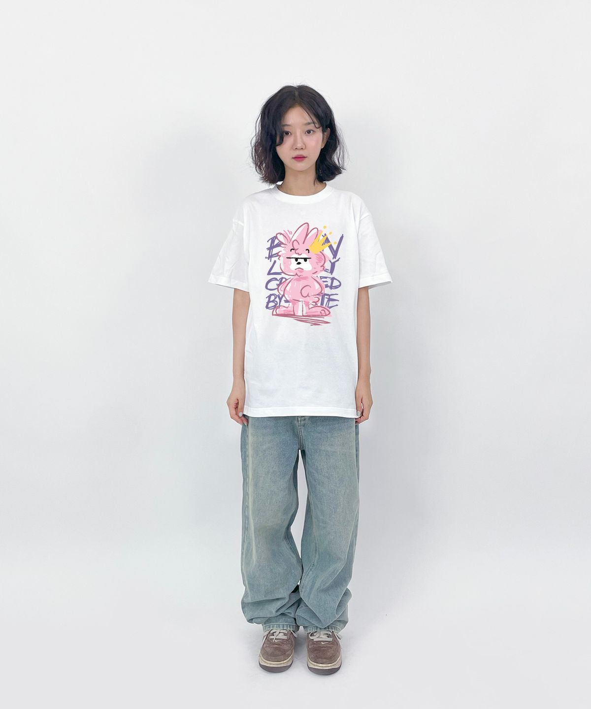 티저트(TEESSERT) 그래피티 티빗 면 반소매티셔츠 [WHITE]
