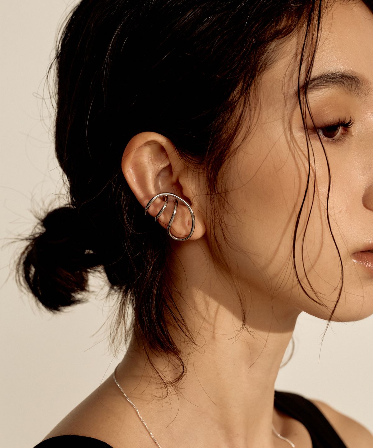 노비스도쿄(NOVICE TOKYO) 라운드 트립 이어커프 Round Trip Ear Cuff / Silver