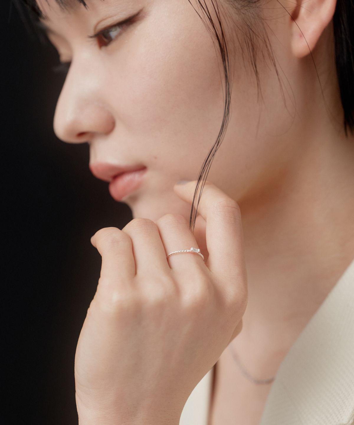 노비스도쿄(NOVICE TOKYO) 클리어 스톤 모티프로프 반지 Clear Stone Motif Rope Ring［Silver925］/ One color